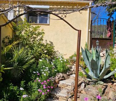 La Motte Apartment | 1262 Chemin des Pignatelles