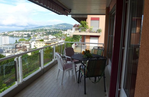 Montreux Apartment | 129 m² Apartment ∙ 3 bedrooms ∙ 5 guests