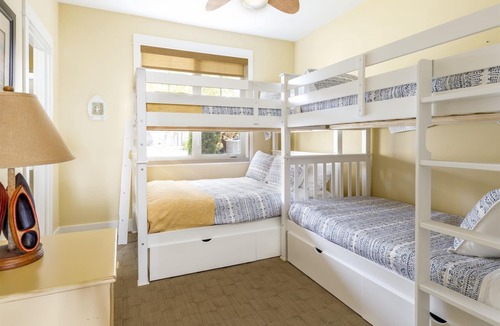 Oroville House | 129 Malarkey Lane (Beach Front)