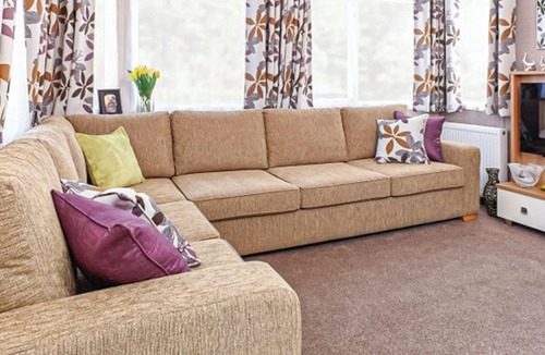 Wigton House | 12ft-wide caravan with one double and two twin.