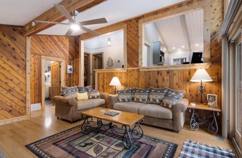 Rapid City House | 12pm CHECK OUT WINTER Schuss Mountain