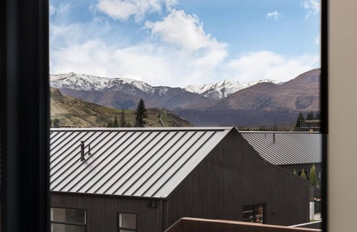 Lake Hayes Condo | 12th Ave Queenstown Suite 11