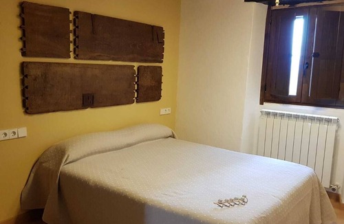Cendea de Olza House | 12th century rural house