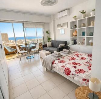 Ensanche Diputacion Apartment | 12th Floor Sea View Studio -Central Alicante