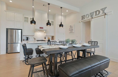 College Station Villa | 12th Man Hideout w/Private Backyard