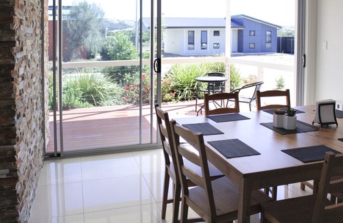 Hayborough House | 13 Albatross Avenue