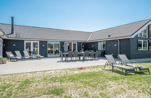 Houstrup House | 13 bedroom awesome home in Nørre Nebel