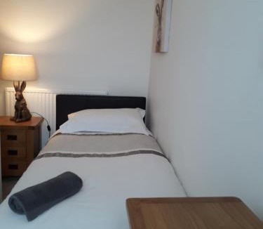 Kilnhurst House | 13 Hooton Cottage 3 Bed