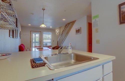 Hood River House | 13 Lodge