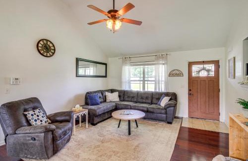 Chickamauga House | 13 Mi to Chattanooga: Family Home w/Backyard!