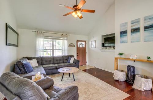 Chickamauga House | 13 Mi to Chattanooga: Family Home w/Backyard!