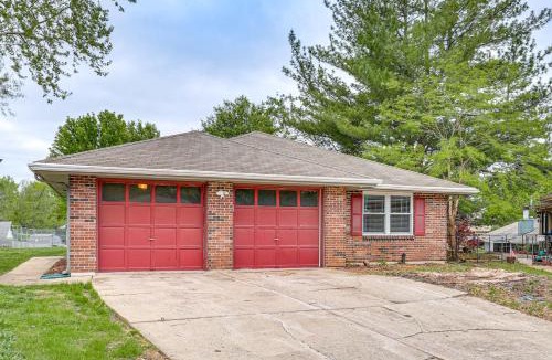 Blue Springs House | 13 Mi to Kauffman Stadium! 'Cottontail Cottage'