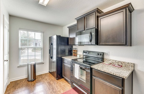 Medina Valley House | 13 Mi to Lackland AFB: San Antonio Home!