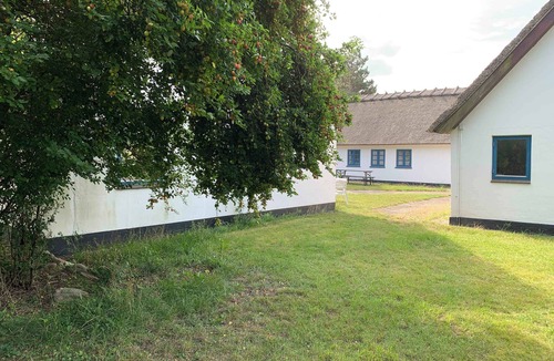 Hoeve Strand House | 13-room holiday home 500 m to the beach