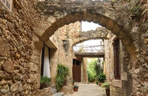 Pals House | 130 m² House ∙ 4 bedrooms ∙ 8 guests