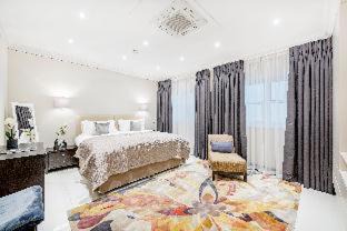 South Kensington Apartment | 130 Queen's Gate Apartments