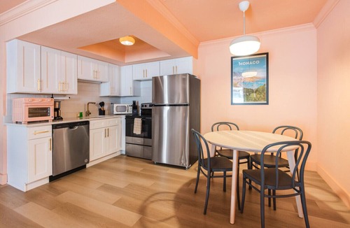 Bay Esplanade Apartment | 132 · ☀Pool✔ Kitchen✔ Beach✔ Self Checkin✔ Free Parking✔