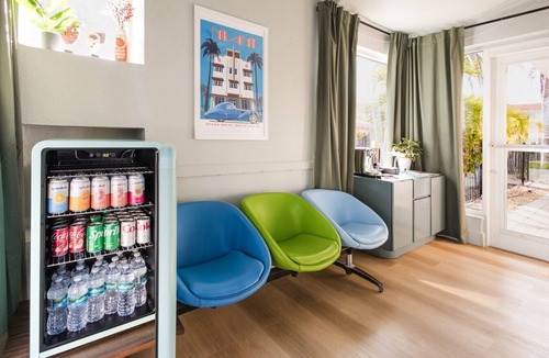 Bay Esplanade Apartment | 132 · ☀Pool✔ Kitchen✔ Beach✔ Self Checkin✔ Free Parking✔