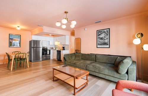 Bay Esplanade Apartment | 133 · ☀Pool✔ Kitchen✔ Beach✔ Self Checkin✔ Free Parking✔