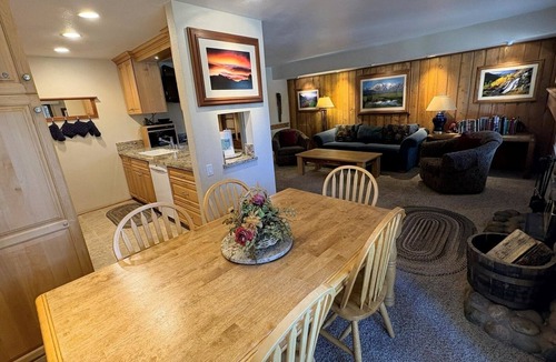 Mammoth Lakes Condo | 133 Premium by RedAwning
