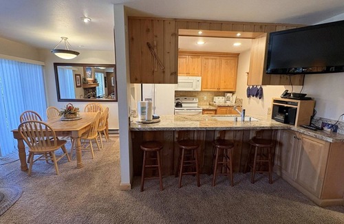Mammoth Lakes Condo | 133 Premium by RedAwning