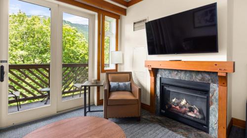 Stowe Area Resort | 1334 Studio Spruce Peak Lodge Sleeps 4 Ski in Ski Out