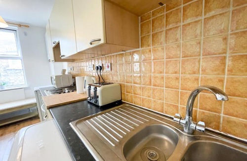 Kilburn Apartment | 134 Kilburn road apartment