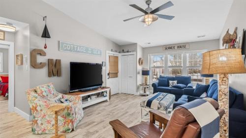 Village Green House | 1341 Vermont Ave, Unit B
