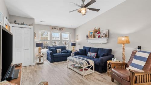 Village Green House | 1341 Vermont Ave, Unit B