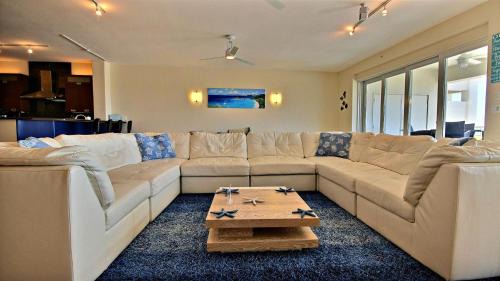 Rock Harbor House | 136 Mariners Club