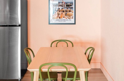Bay Esplanade Apartment | 138 · ☀Pool✔ Kitchen✔ Beach✔ Self Checkin✔ Free Parking✔