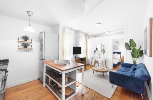 West Village Apartment | 139-2E west village 1BR best value