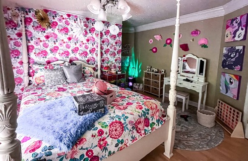 McDonald House | 14,000 sq foot Private Mansion