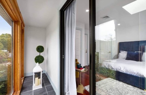 Monroe House | 14-Acre Hudson Valley Oasis