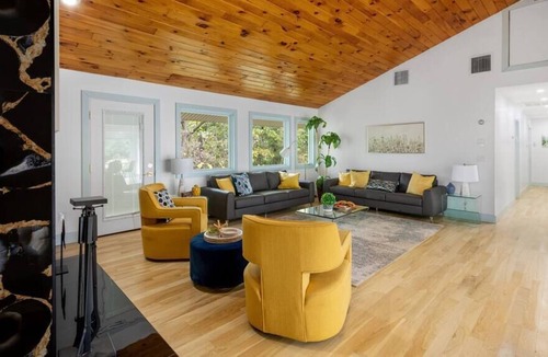 Monroe House | 14-Acre Hudson Valley Oasis