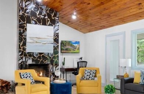 Monroe House | 14-Acre Hudson Valley Oasis