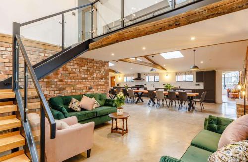 Berriew House | 14 Bed in Welshpool oc-90568