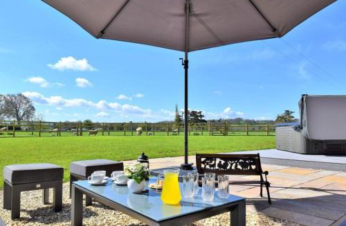 Berriew House | 14 Bed in Welshpool oc-90568