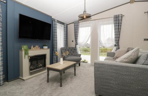 Brean House | 14 Fairways