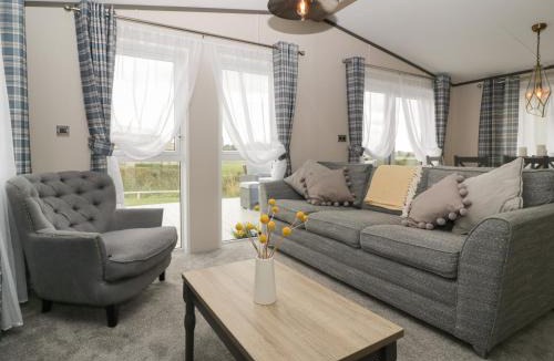 Brean House | 14 Fairways