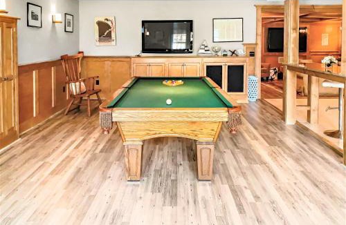 Chatham House | 14 Hallet Lane Chatham Cape Cod - - Sand Simeon