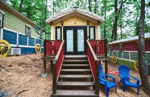 Sevierville House | #14 Hester - Gypsy Cottage