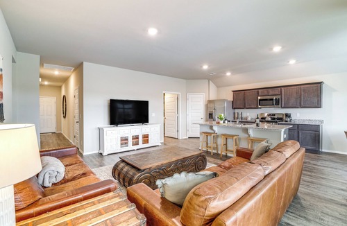 Broken Arrow House | 14 Mi to Tulsa: Home w/Patio in Broken Arrow