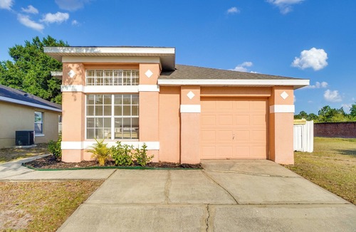 Meadow Woods House | 14 Mi to Universal Studios: Central Orlando Home