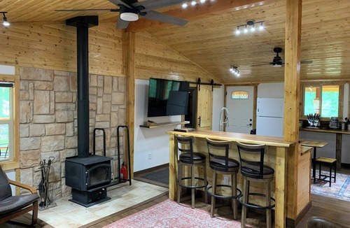Cloudcroft Cabin | 14 Minutes From Cloudcroft - 100% Remodeled Cabin