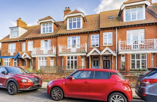 Sheringham House | 14 Morris Street