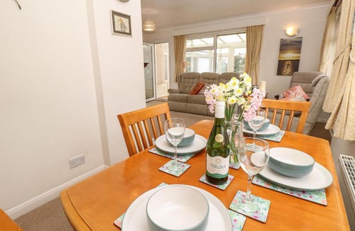 Nettlestone House | 14 Orchard Road