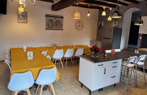 Restigne House | 14-person gîte with heated indoor pool, games room and Jacuzzi