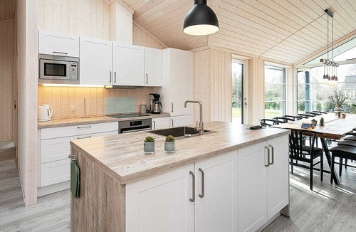 Marielyst House | 14 person holiday home in Væggerløse
