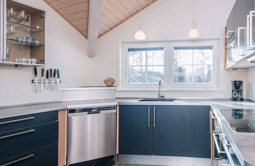 Blavand Strand House | 14 person holiday home in Blåvand